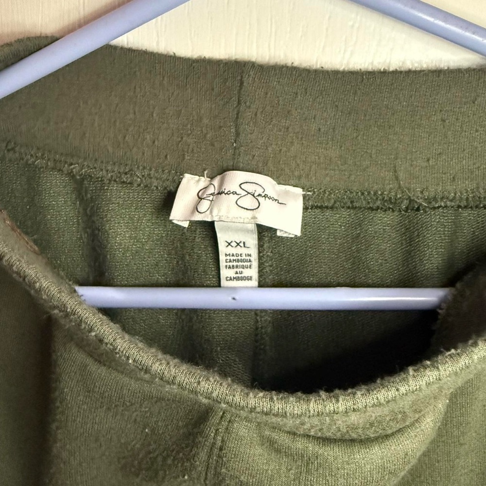 Plus size Olive Green Pants. - Picture 2 of 5